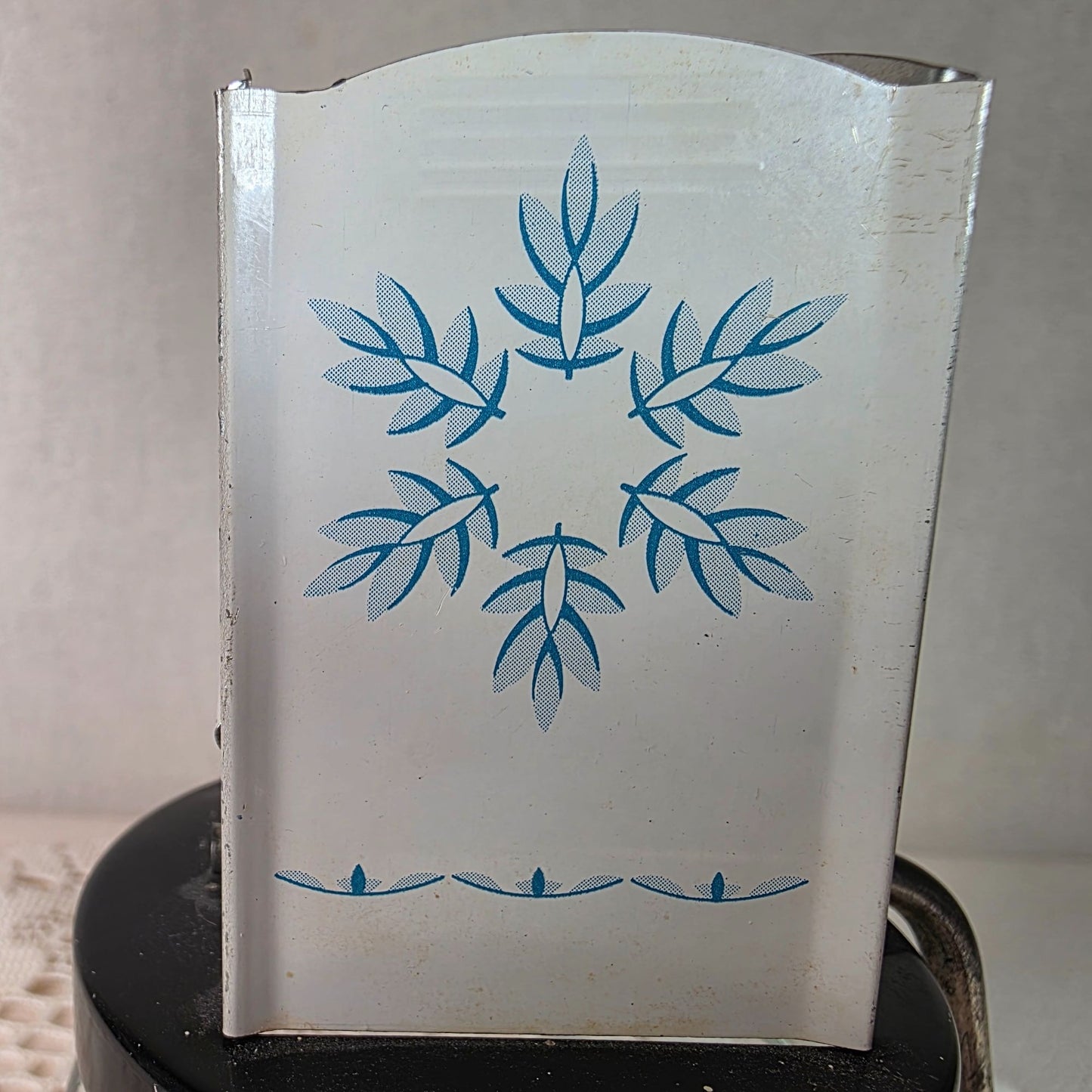 Vintage Androck Nut Grinder With Blue Snowflake Pattern Tin & Glass Made In USA