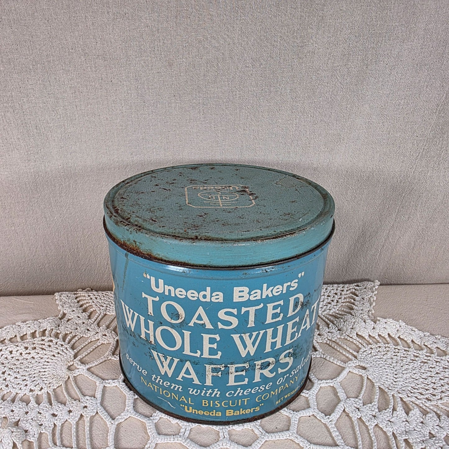 Vintage NBC Uneeda Biscuits Toasted Whole Wheat Wafers Tin National Biscuit Co Blue Advertising