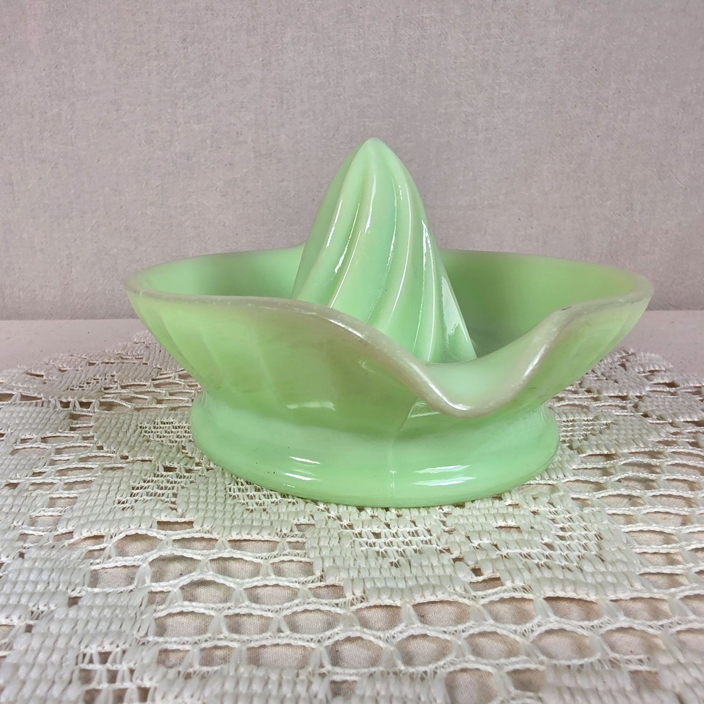 Vintage Jadite/Jadeite Glass Citrus Reamer Juicer with Handle Uranium Glow