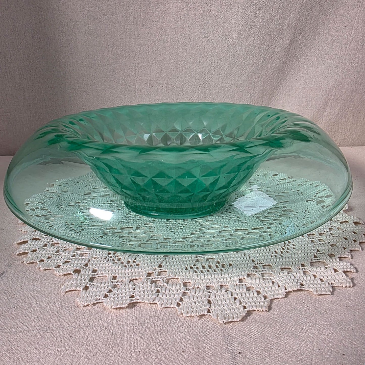 ✨ Vintage Uranium Glass Console Bowl – Glowing Green Centerpiece
