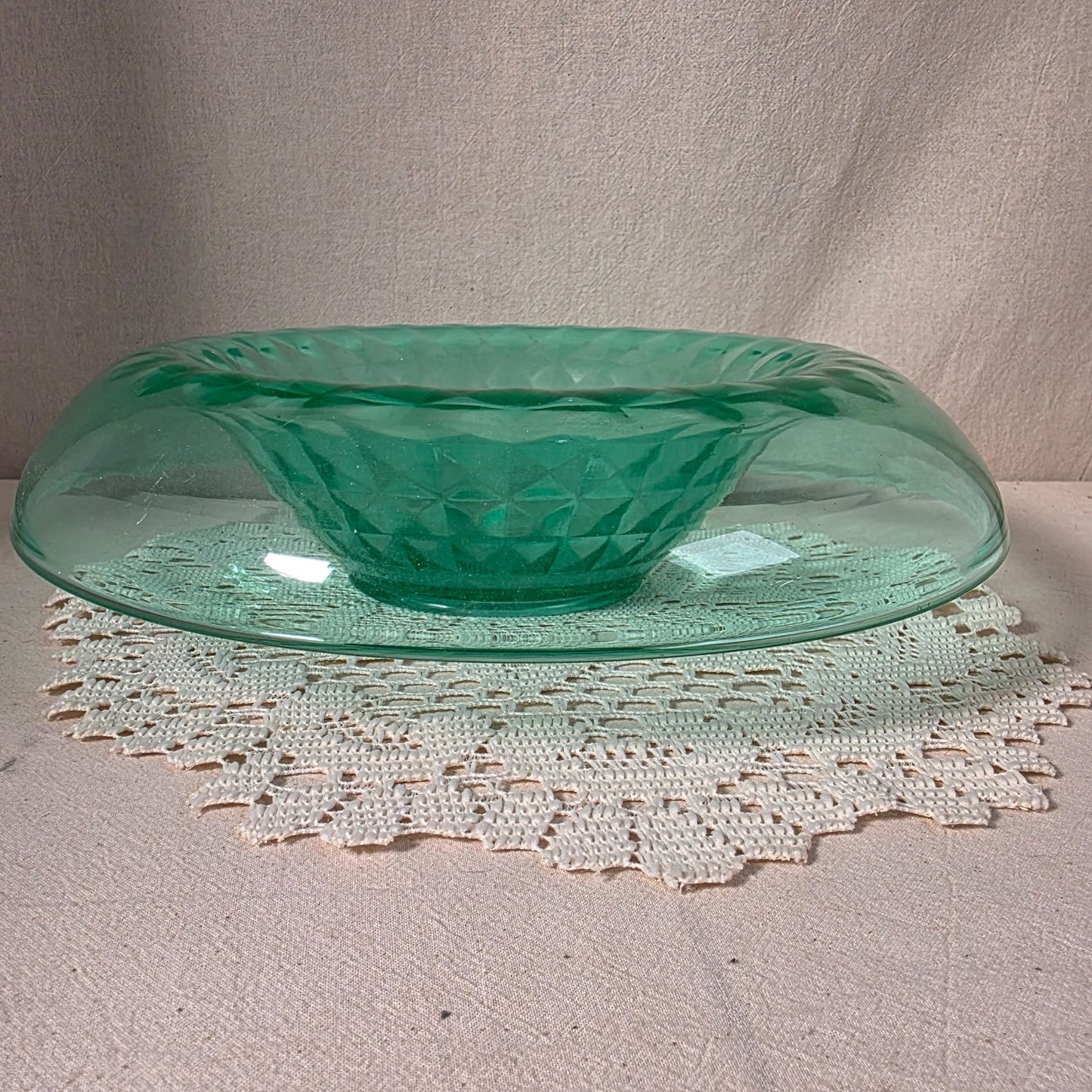 ✨ Vintage Uranium Glass Console Bowl – Glowing Green Centerpiece