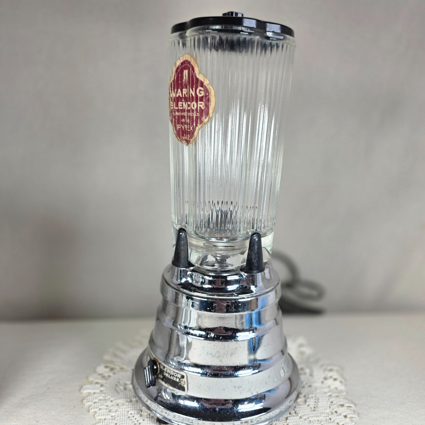 Vintage Waring Blender Deluxe Chrome Base Ribbed Pyrex Jar Jadeite Lid Tested