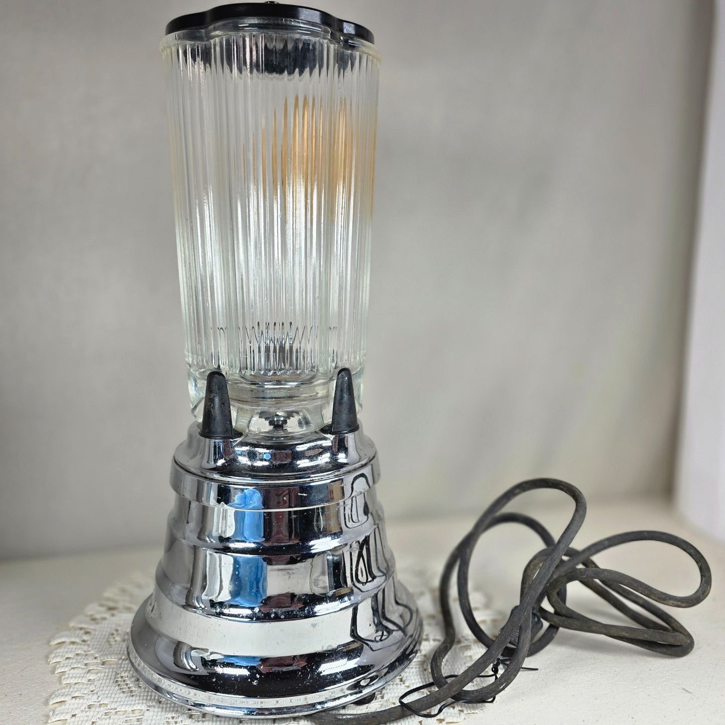 Vintage Waring Blender Deluxe Chrome Base Ribbed Pyrex Jar Jadeite Lid Tested