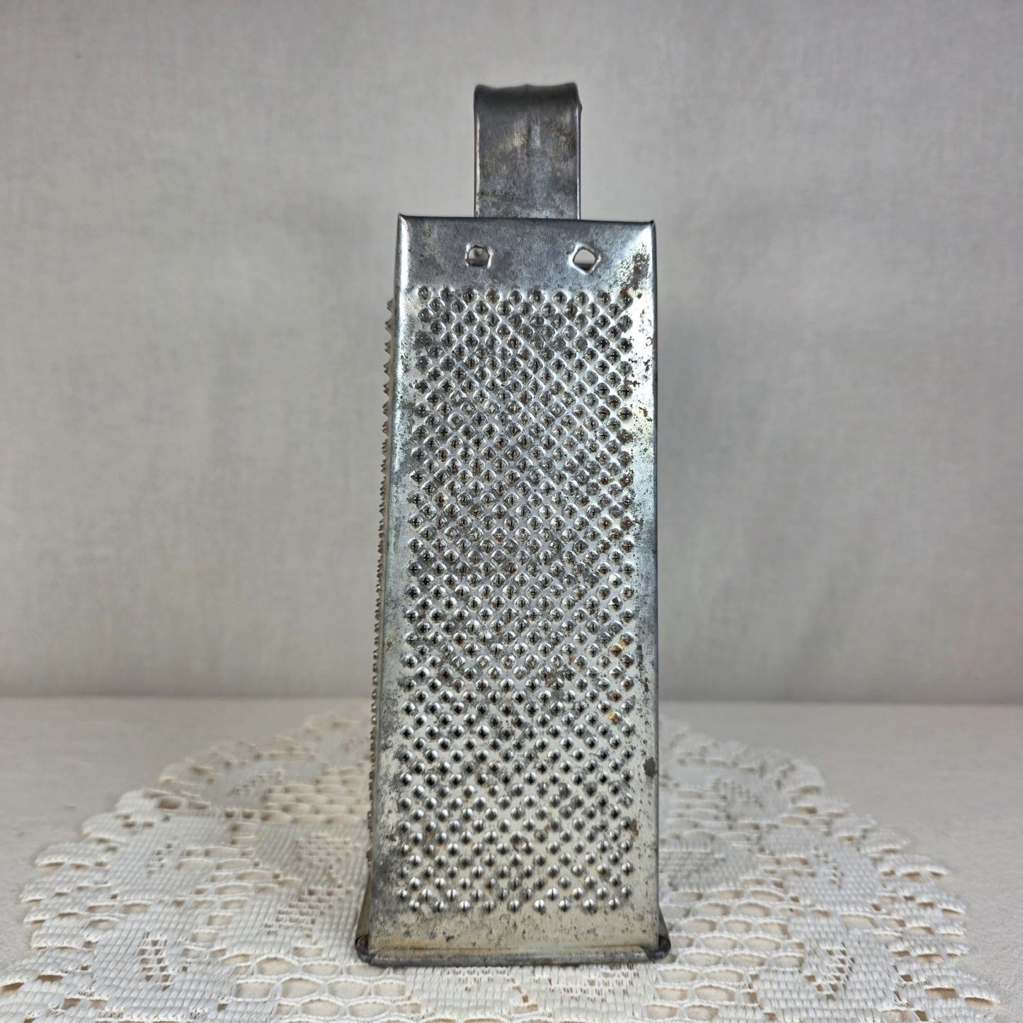 Vintage Tin Box Cheese Grater Primitive Farmhouse Kitchen Tool