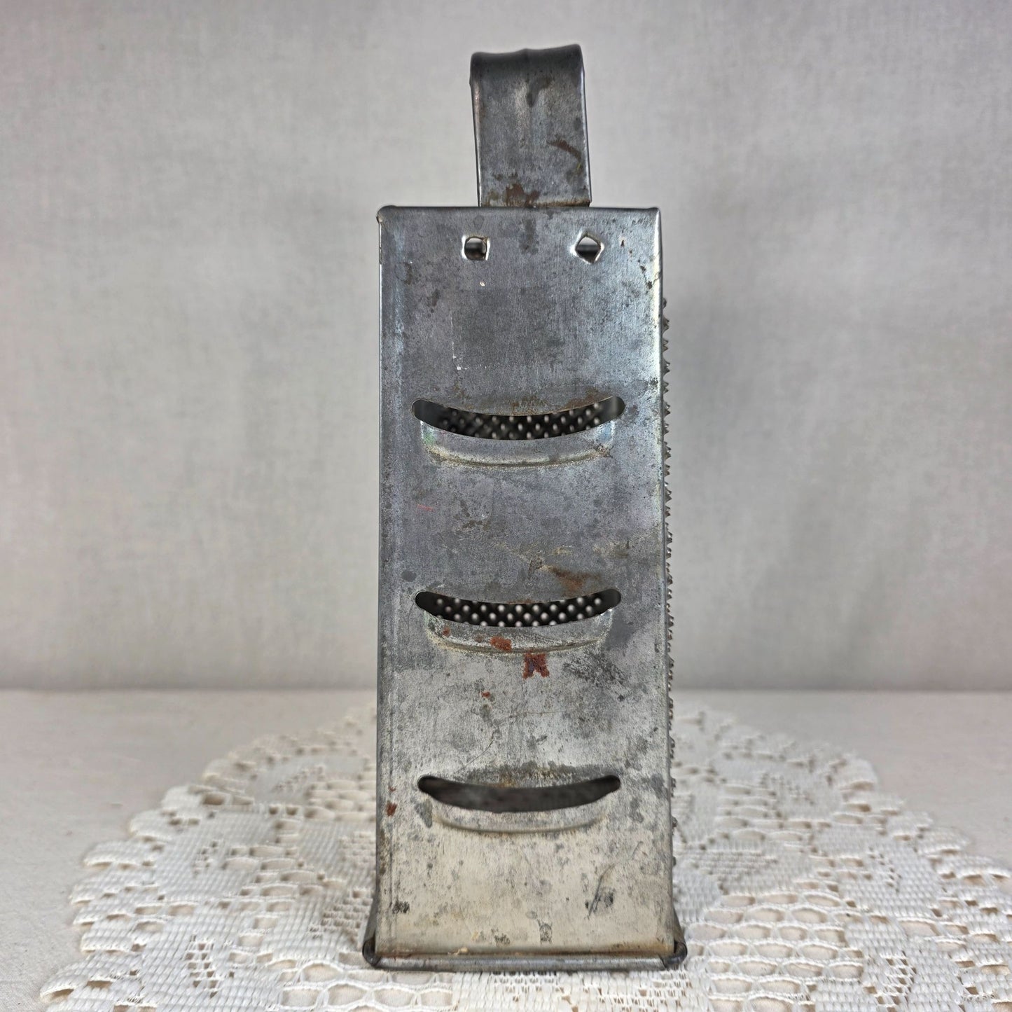 Vintage Tin Box Cheese Grater Primitive Farmhouse Kitchen Tool
