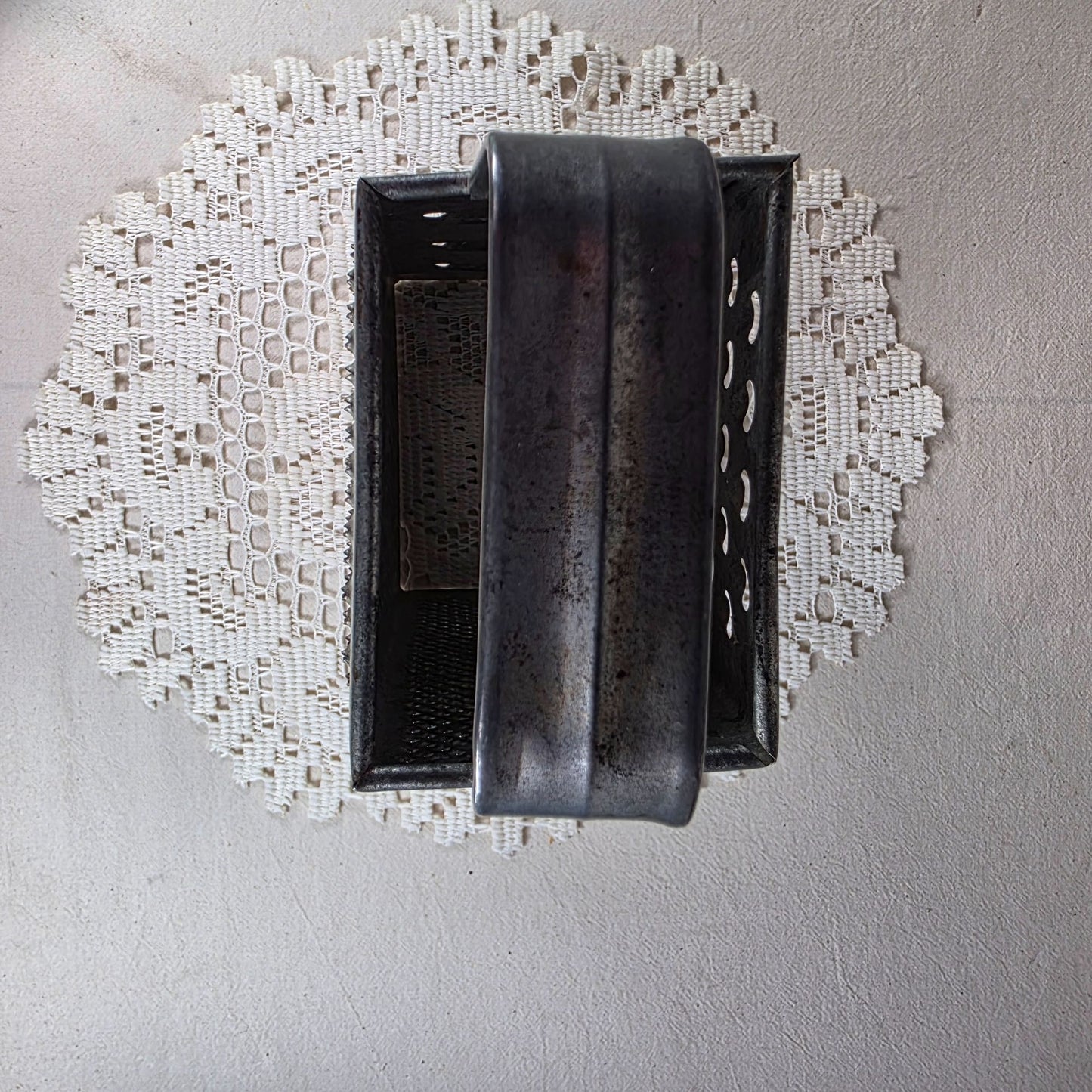Vintage Tin Box Cheese Grater Primitive Farmhouse Kitchen Tool