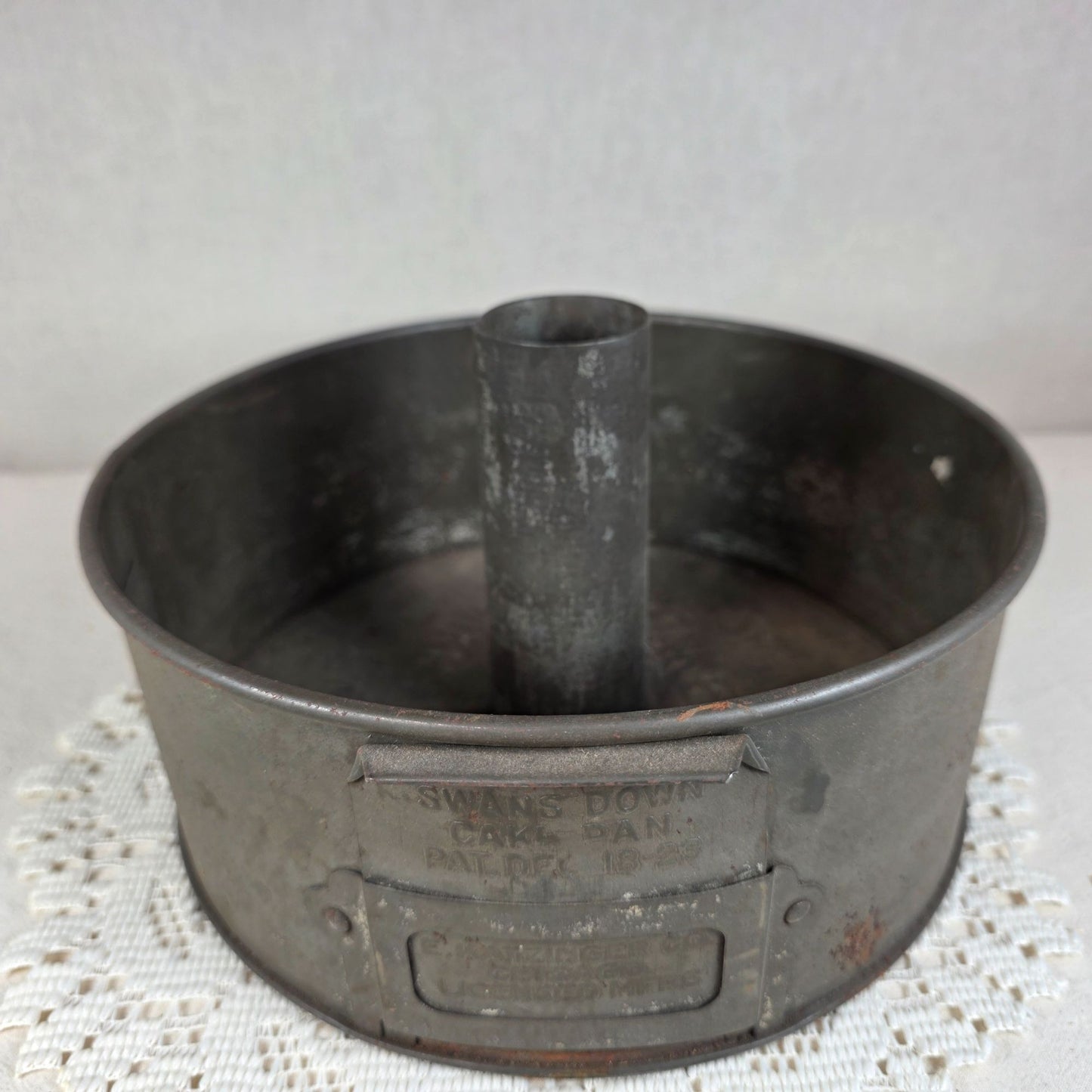 Antique Swans Down Cake Pan Angel Food Bundt Early 20th Century Farmhouse Primitive Kitchen Decor