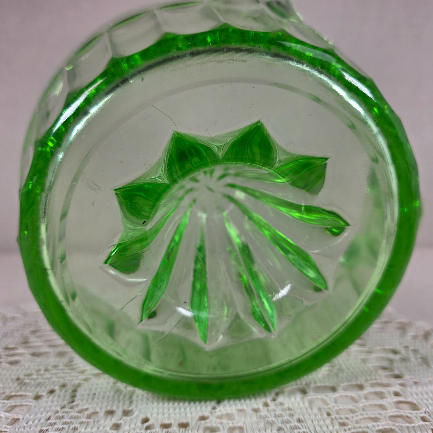 Vintage Uranium Glass Citrus Juicer Reamer Depression Glass Green UV Reactive