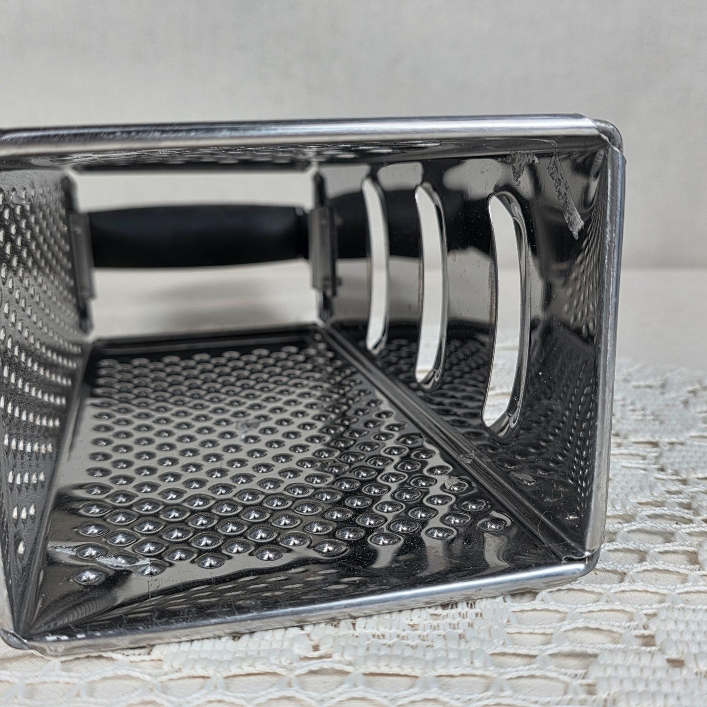 Vintage Oneida Box Cheese Grater Stainless Steel Kitchen Utensil Black Handle