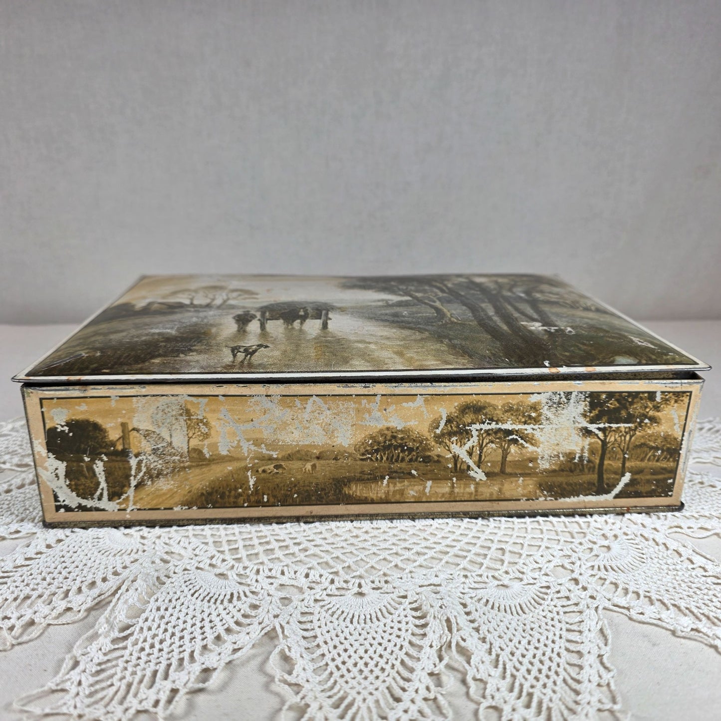 Vintage NBC Uneeda Biscuit Tin Box Country Landscape Scene National Biscuit Company Advertising