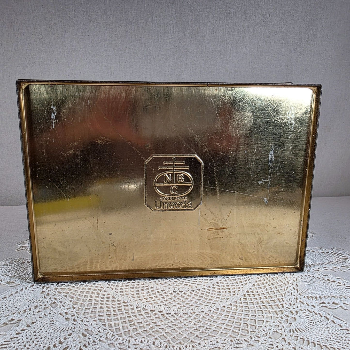 Vintage NBC Uneeda Biscuit Tin Box Country Landscape Scene National Biscuit Company Advertising