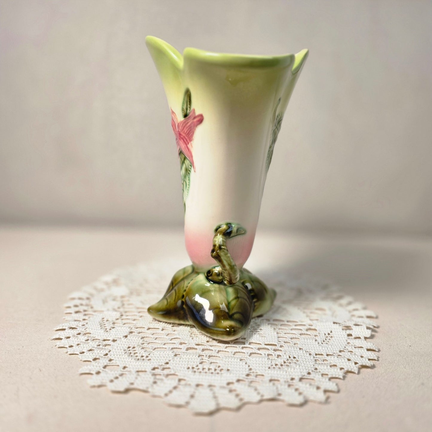 Vintage Hull Ceramic Floral Vase With Hand-Painted Pink Lily Design & Green Accents