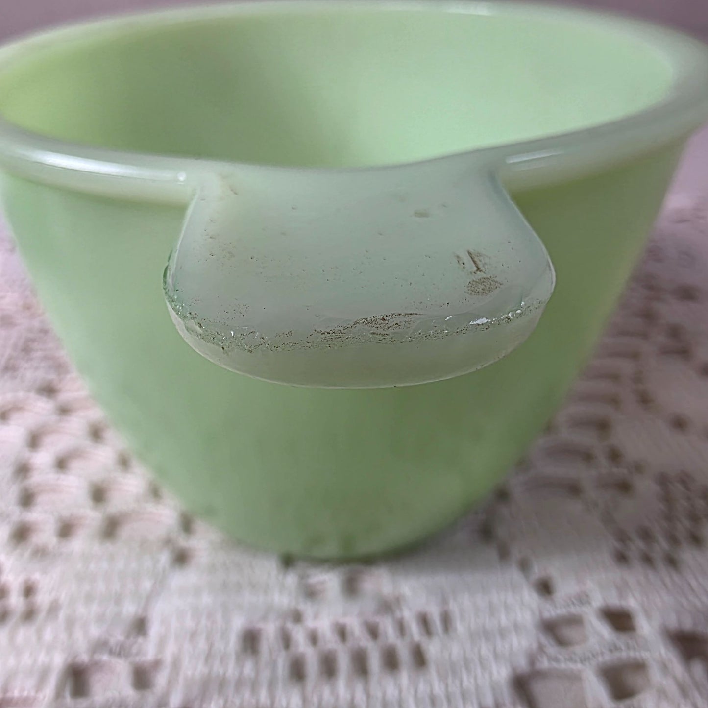 Vintage Jadeite Jadite Uranium Glass Measuring Cup Set UV Glow As is Crack