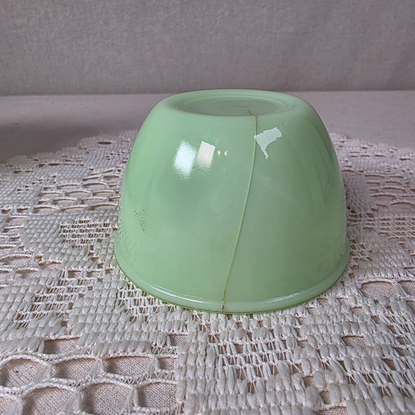Vintage Jadeite Jadite Uranium Glass Measuring Cup Set UV Glow As is Crack