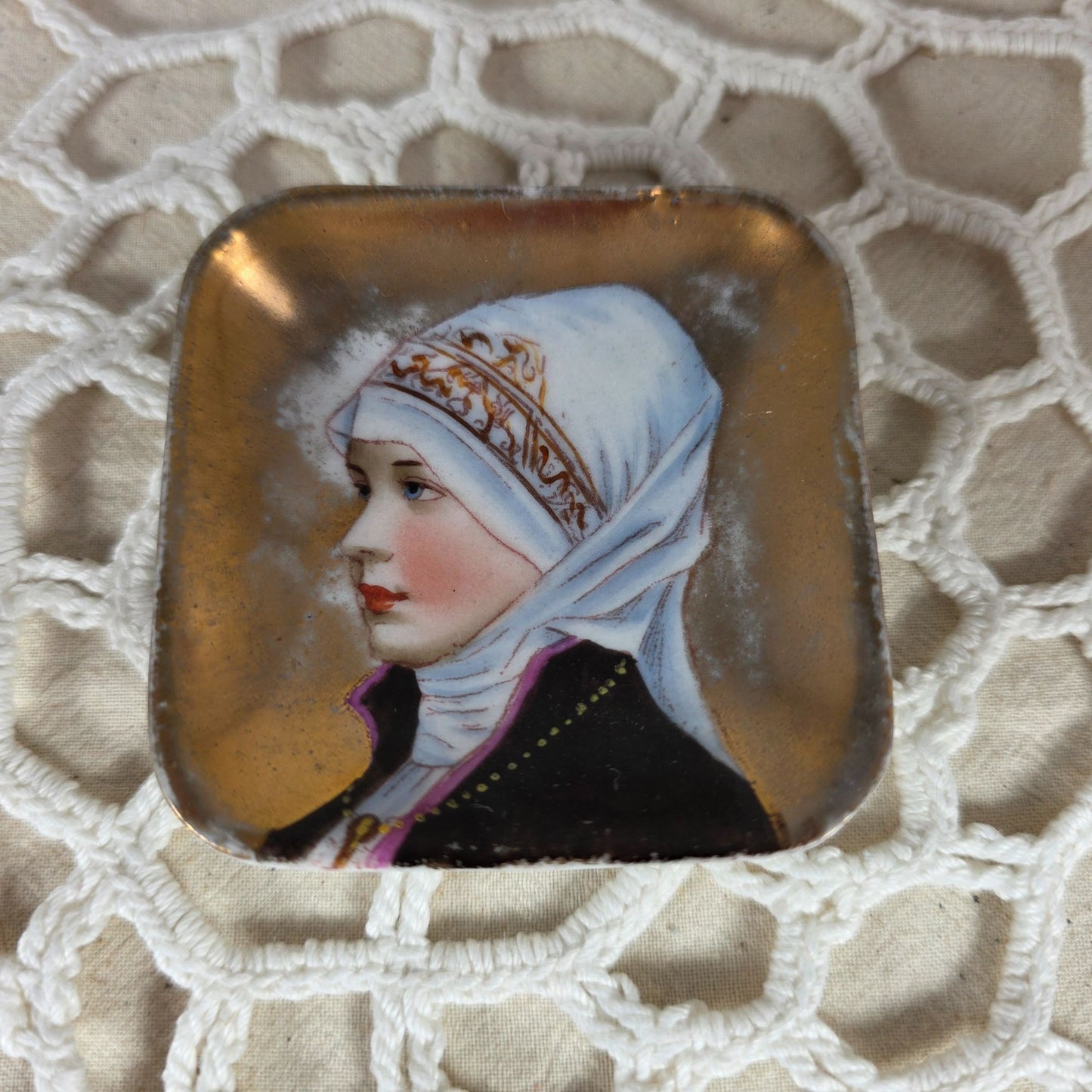 Hand Painted Miniature Portrait Dish With Gilded Rim Border Victorian Era Circa 1880-1900