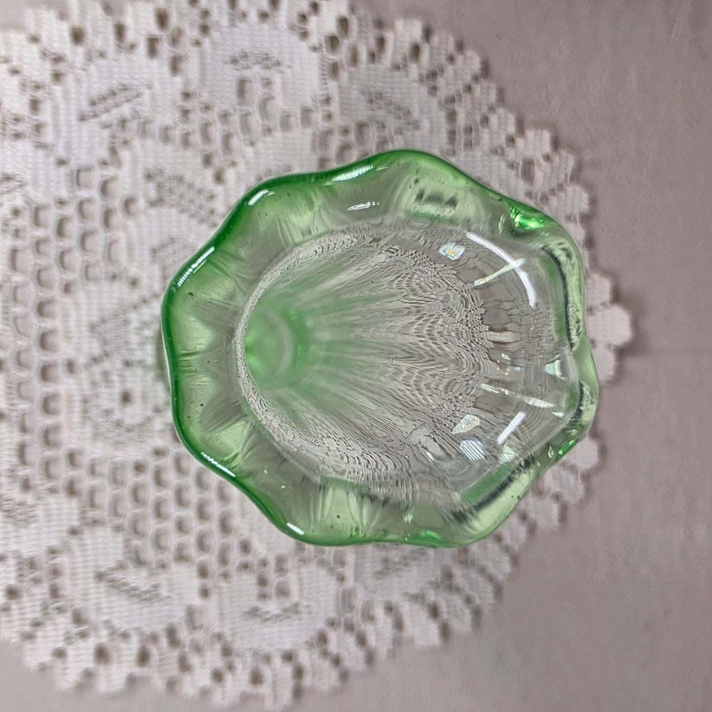 Vintage Uranium Glass Bud Vase Vaseline Glass UV Reactive 8.5" MCM