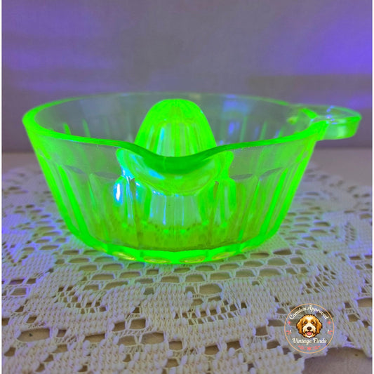 Vintage Uranium Glass Citrus Juicer Reamer Depression Glass Glows Under UV