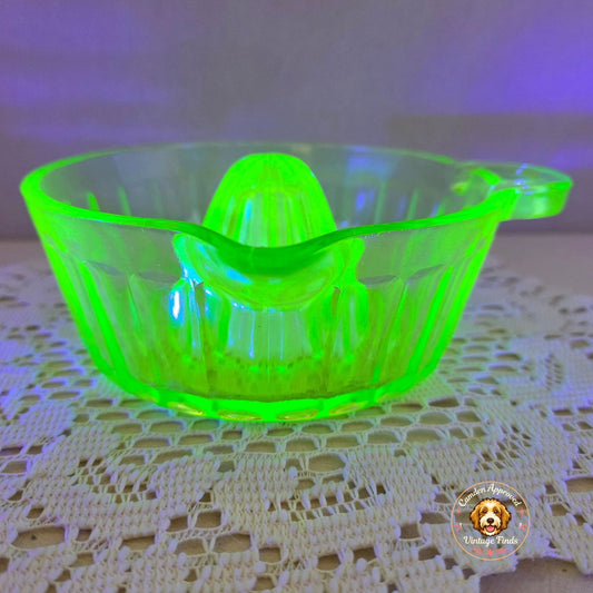 Vintage Uranium Glass Citrus Juicer Reamer Depression Glass Glows Under UV