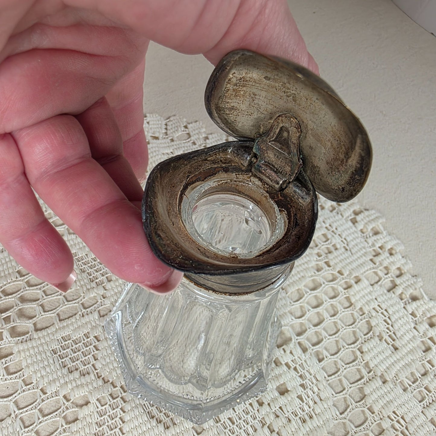 Antique EAPG Glass Syrup Pitcher With Hinged Silver-Tone Lid And Handle Elegant Vintage Design