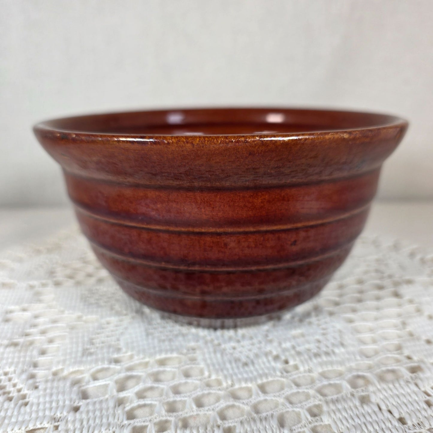 Vintage Brown Ribbed Mixing Bowl 6" Diameter 3 1/2" Tall Unmarked