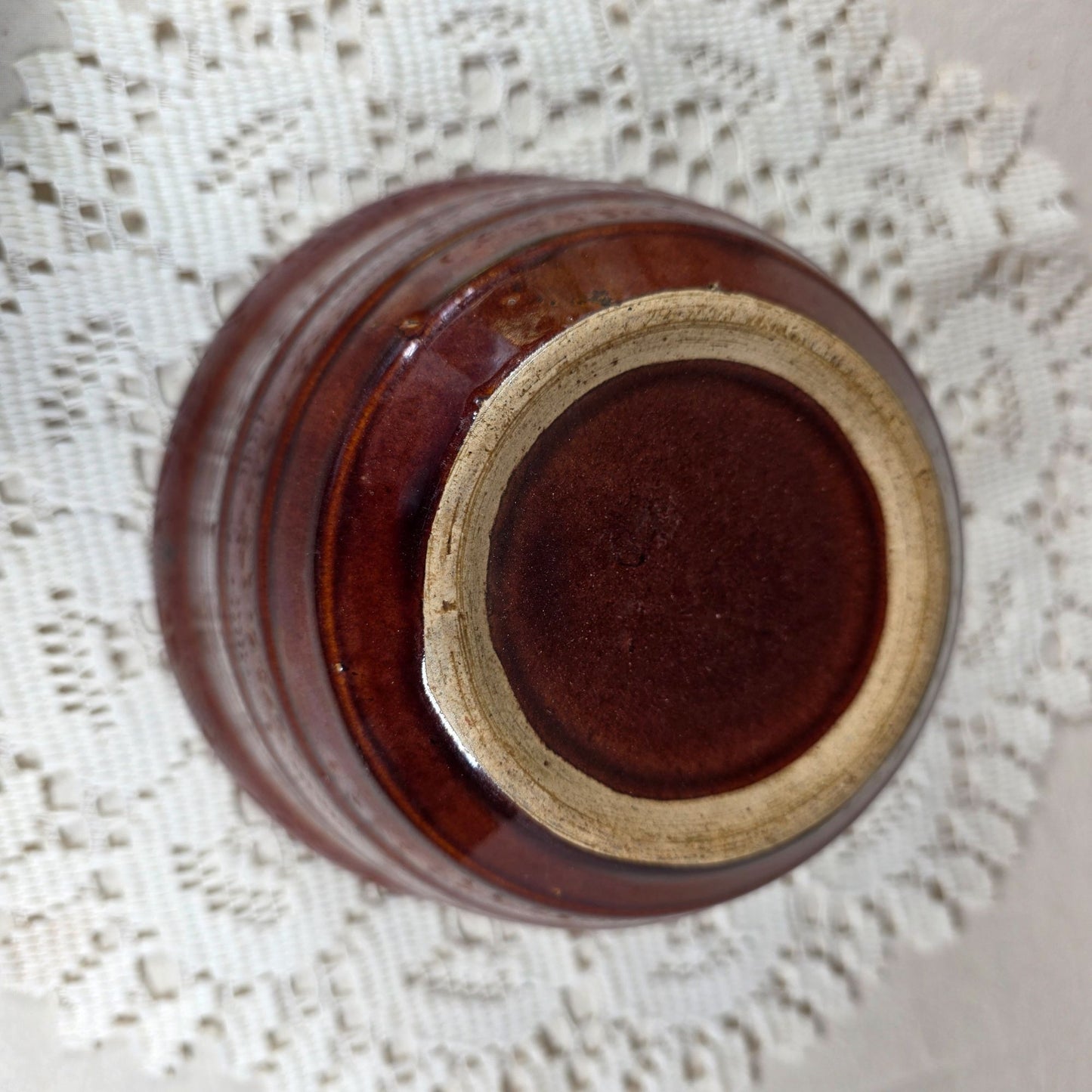 Vintage Brown Ribbed Mixing Bowl 6" Diameter 3 1/2" Tall Unmarked