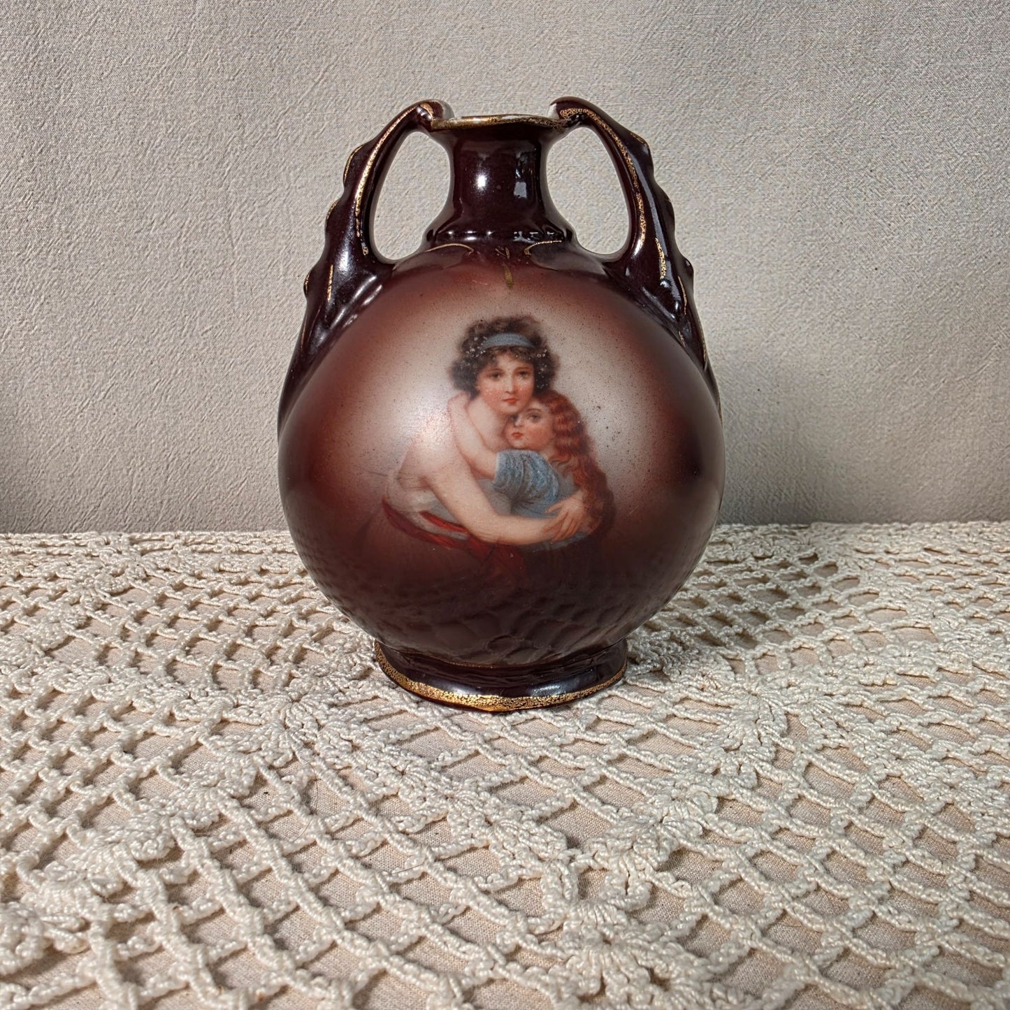 Austrian Porcelain Portrait Vase Art Nouveau Style Victorian Era 5" Brown With Gold Details Late 19th To Early 20th Century