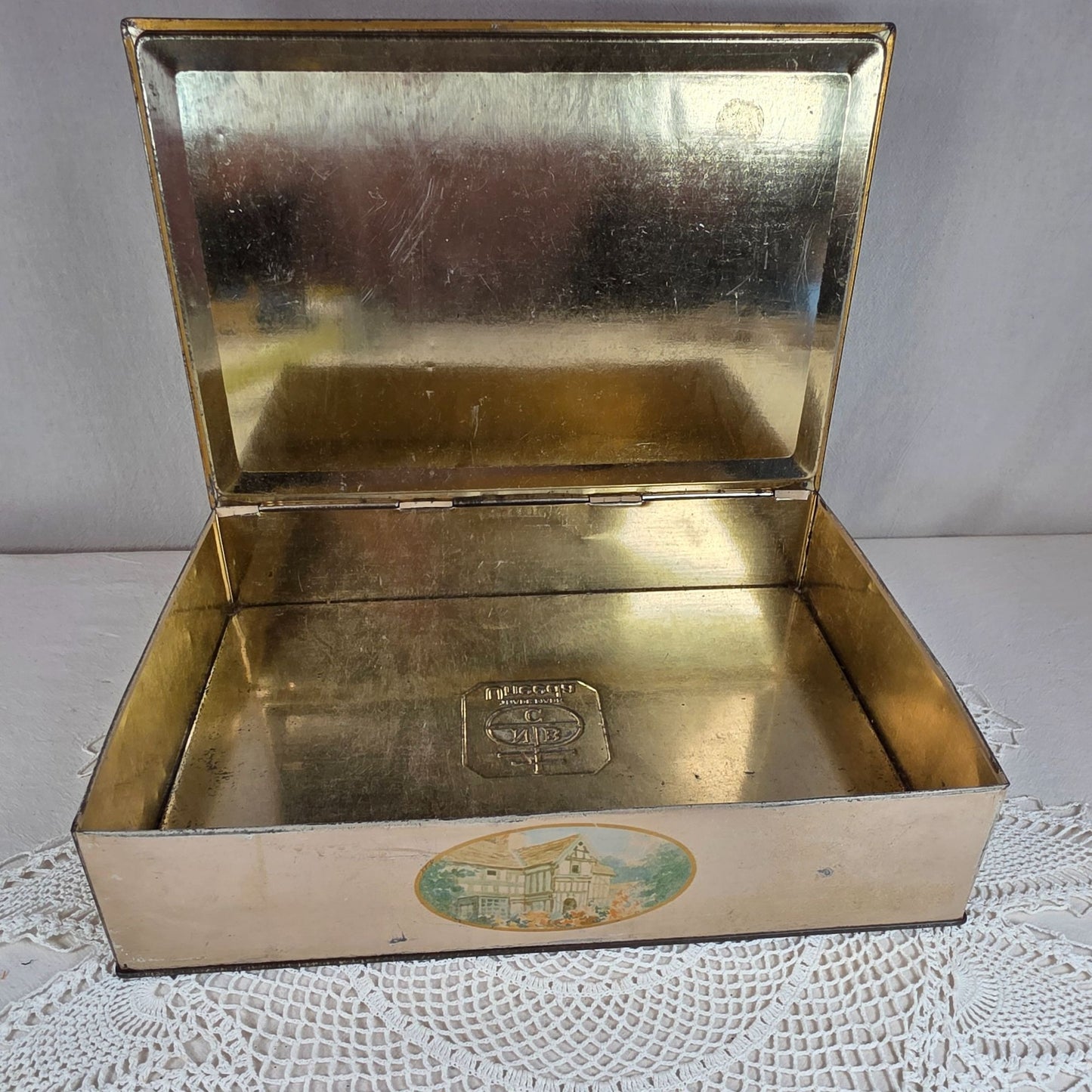 Antique NBC Uneeda Biscuit Tin Lithograph Victorian Scene Hinged Storage Box 11.25"
