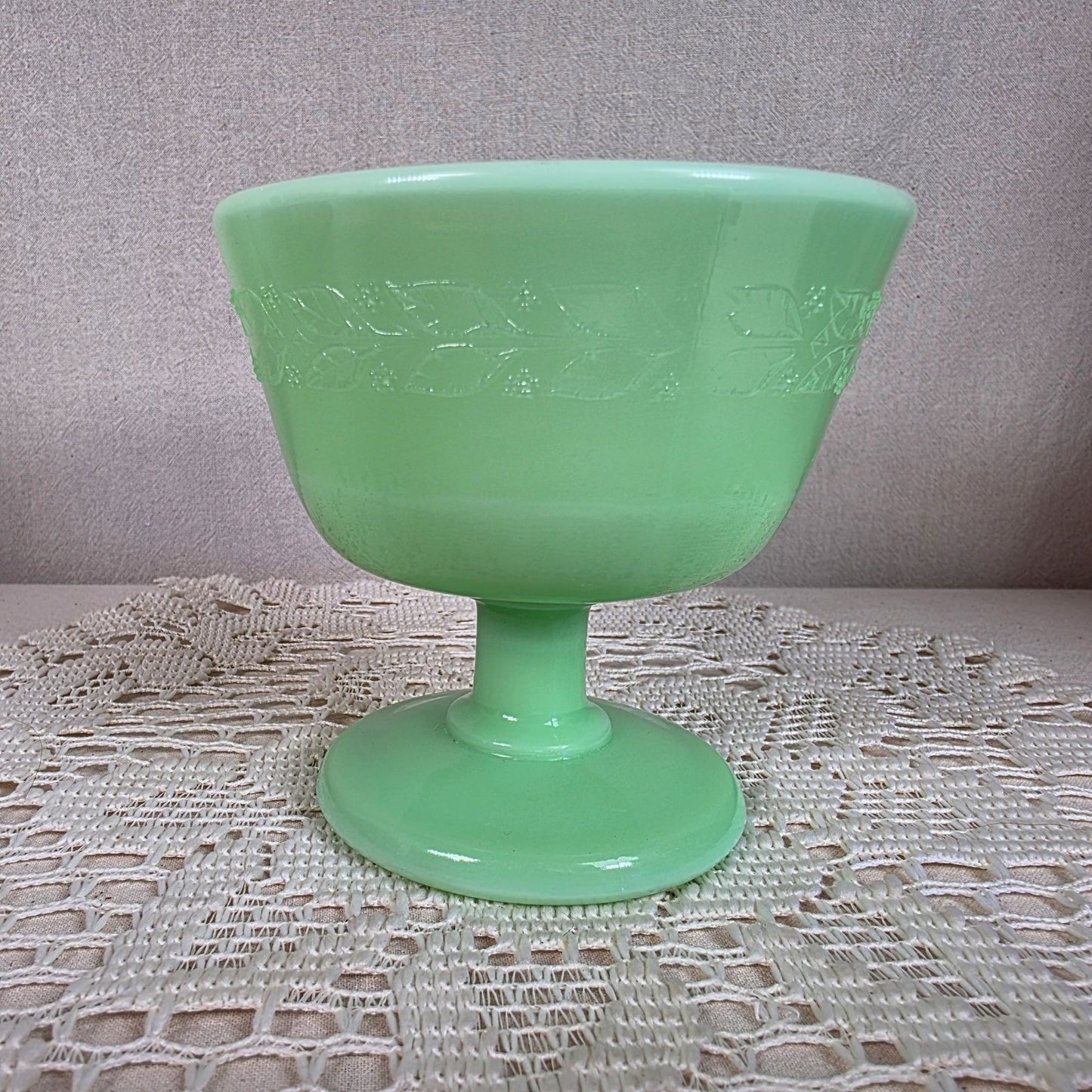 Vintage McKee Laurel Jadeite Sherbet Dish 3 3/4" Tall Embossed Leaf Pattern Glows Under UV Light