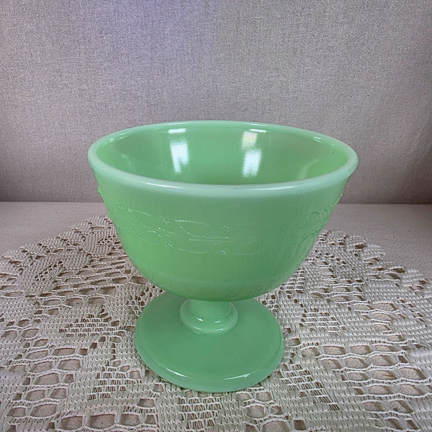 Vintage McKee Laurel Jadeite Sherbet Dish 3 3/4" Tall Embossed Leaf Pattern Glows Under UV Light