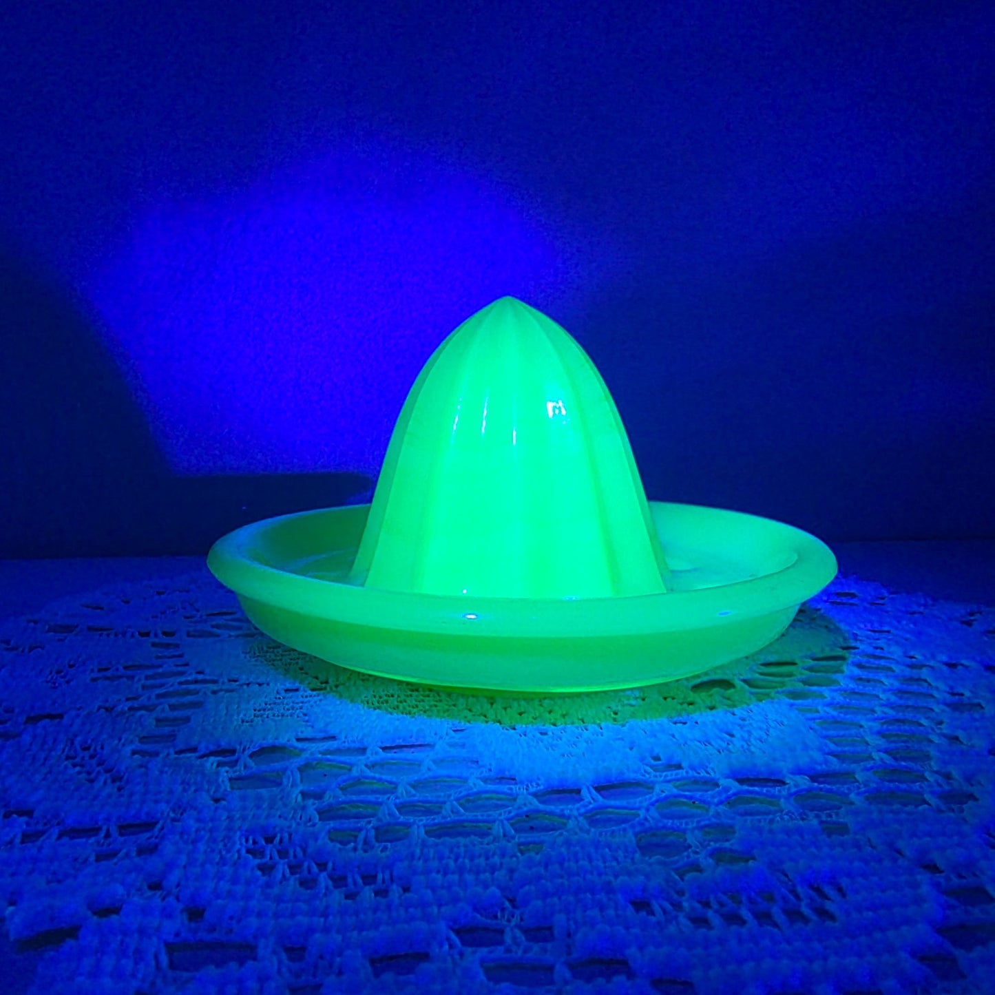 Vintage Jadeite Uranium Glass Citrus Juicer Reamer Green Depression Glass UV Glow