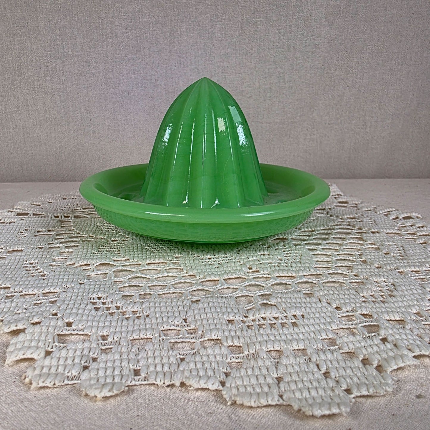 Vintage Jadeite Uranium Glass Citrus Juicer Reamer Green Depression Glass UV Glow