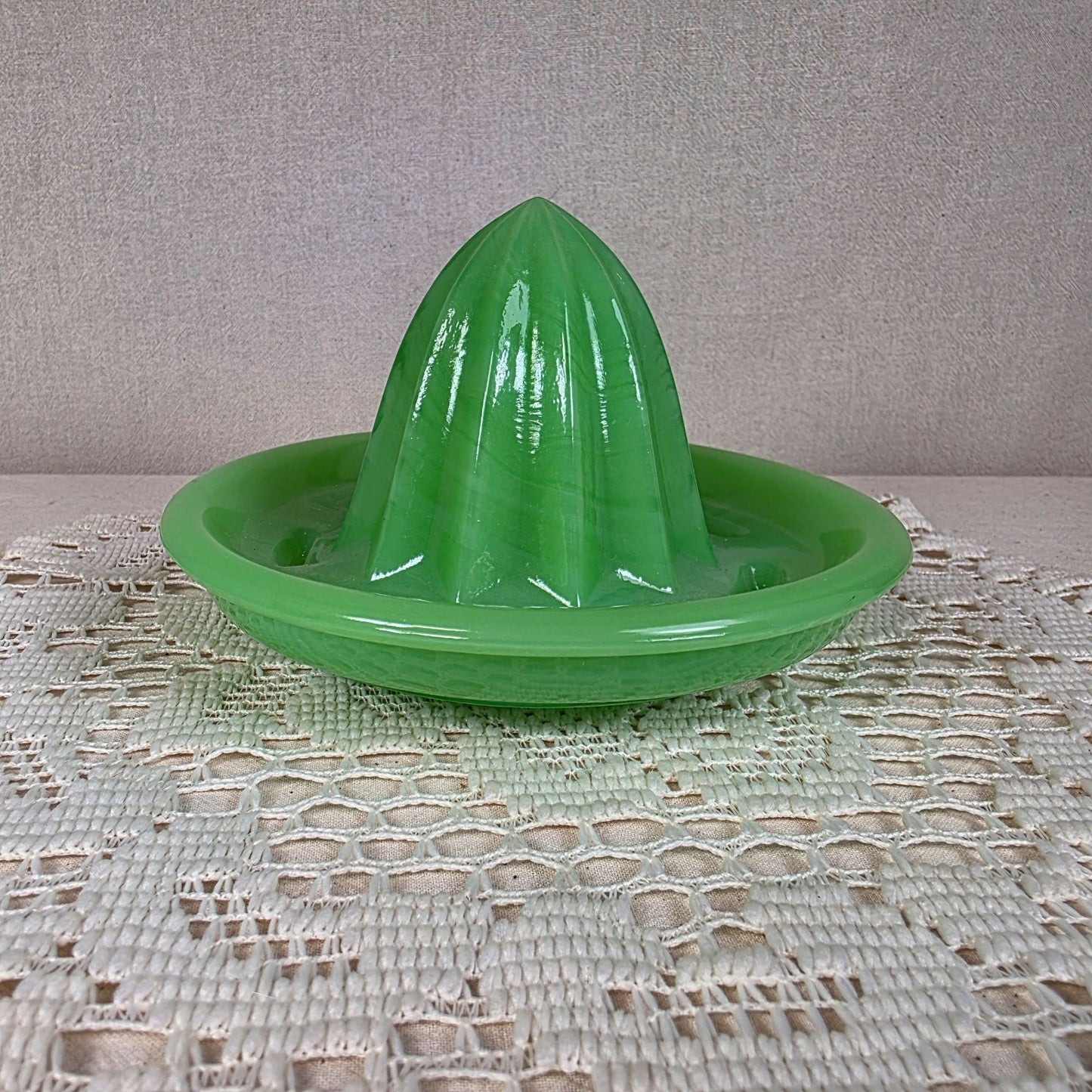 Vintage Jadeite Uranium Glass Citrus Juicer Reamer Green Depression Glass UV Glow
